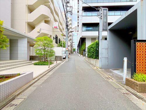 前面道路(2026年6月撮影)