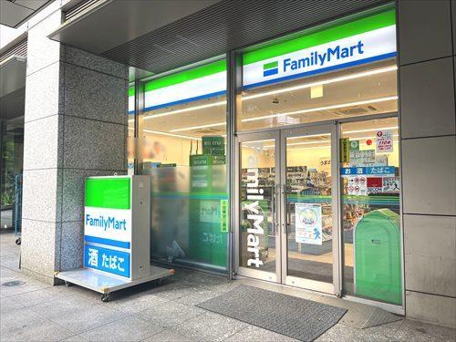 ファミリーマート六本木一丁目まで100m
