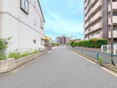 前面道路(2026年6月撮影)