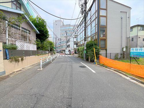 前面道路(2026年7月撮影)