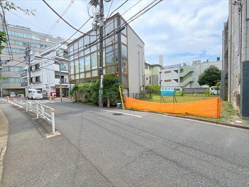 前面道路(2026年7月撮影)