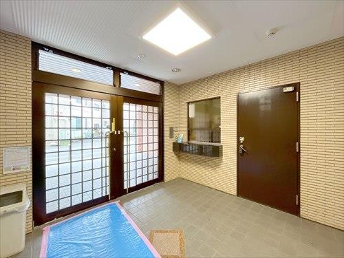 エントランス エントランス