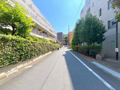 前面道路(2026年8月撮影)