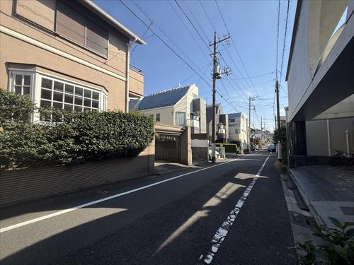 前面道路2(2026年10月撮影)