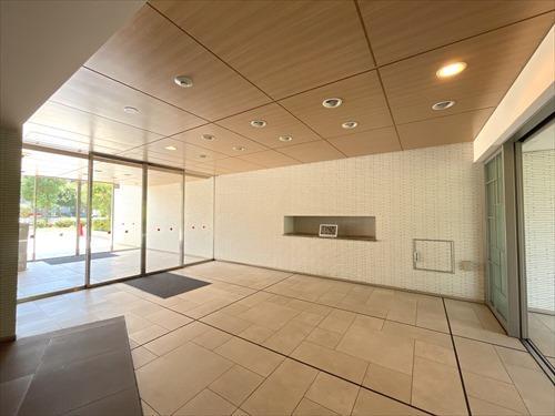 エントランスホール（2025年8月撮影）