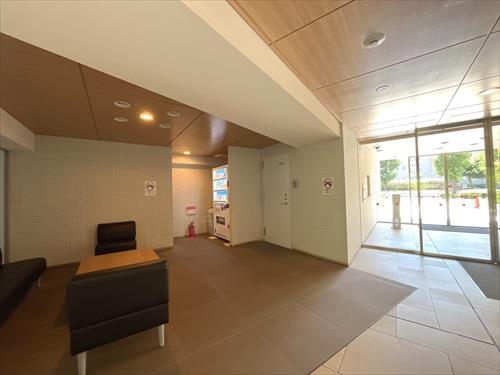 エントランスホール（2025年8月撮影）