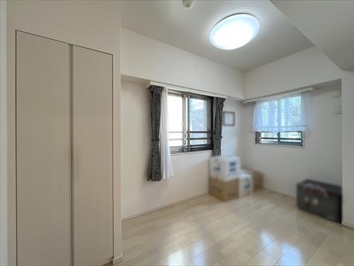 洋室約5.1帖（2025年8月撮影）