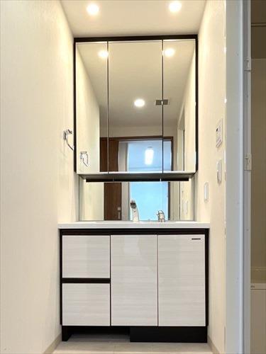 洗面化粧台：2025年10月撮影