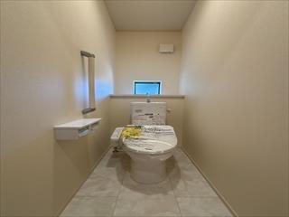 1階トイレ