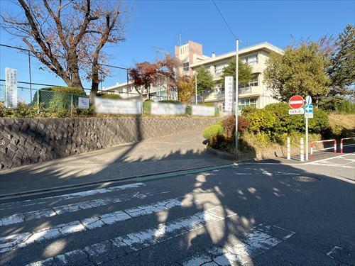 千葉市立千城台西中学校 940m 千葉市立千城台西中学校 940m