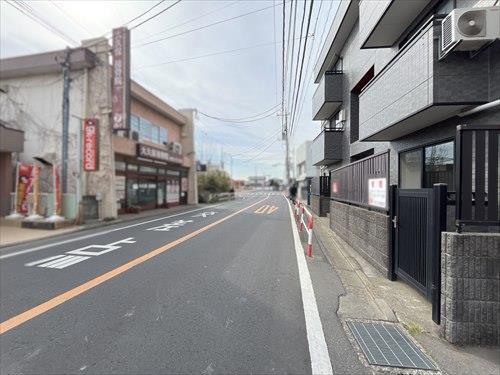 南東側前面道路（2026年2月撮影）