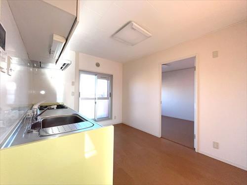 ダイニングキッチン約6帖