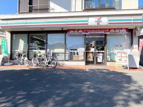 セブンイレブン検見川浜店 710m