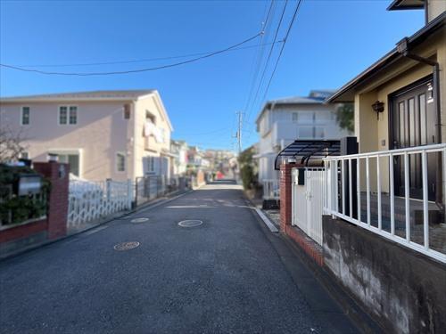 前面道路（2026年1月撮影）