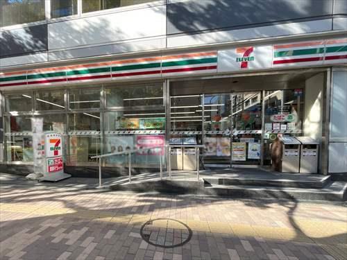 セブンイレブン船橋市役所前店 620m セブンイレブン船橋市役所前店 620m