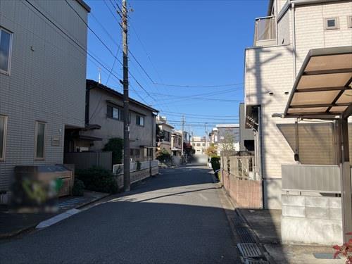 北東側前面道路2 北東側前面道路2