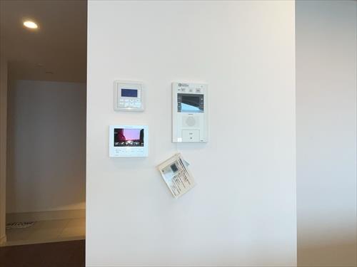 モニター付インターホン