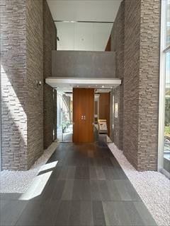 エントランス①