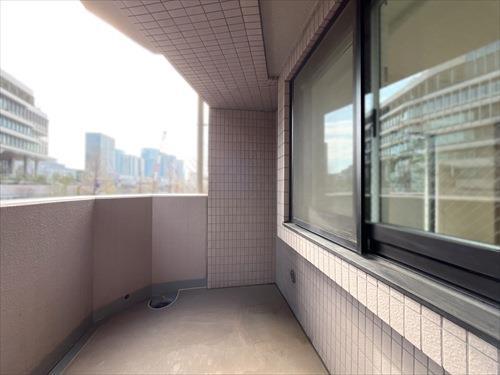 南東側バルコニー