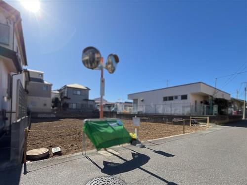 現地・正面左側（2026年2月撮影）