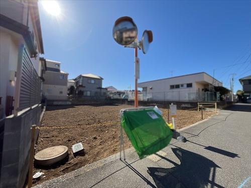 現地・正面左側（2026年2月撮影）