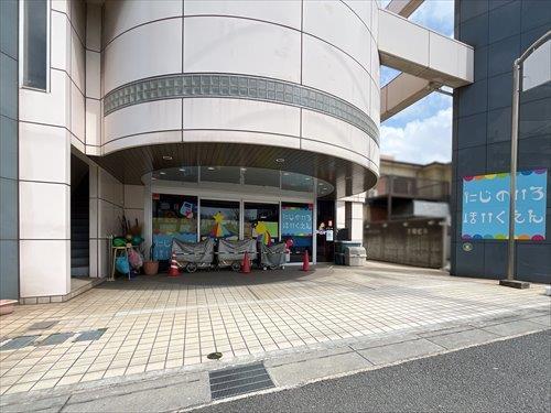 にじのいろ保育園710m