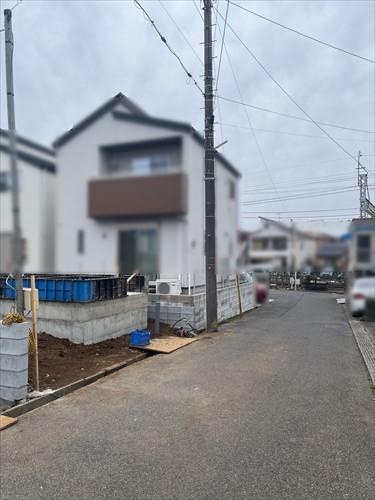 前面道路②（2026年3月撮影）