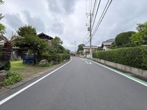 前面道路(2026年6月撮影)