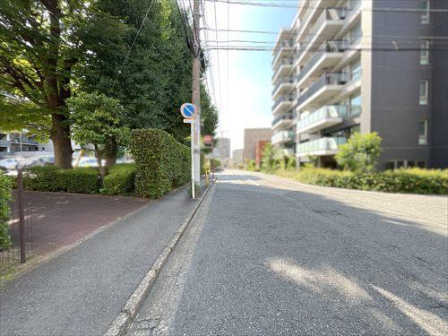 前面道路（2026年7月撮影）