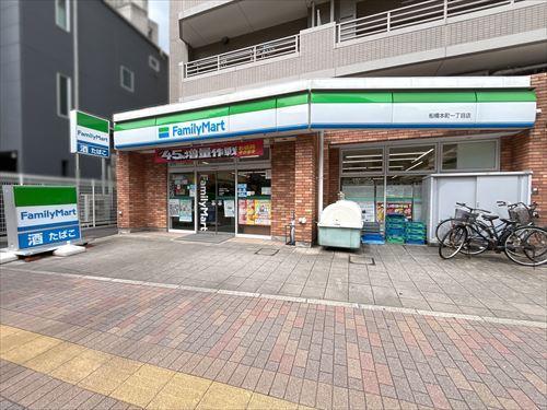 ファミリーマート船橋本町一丁目店410m