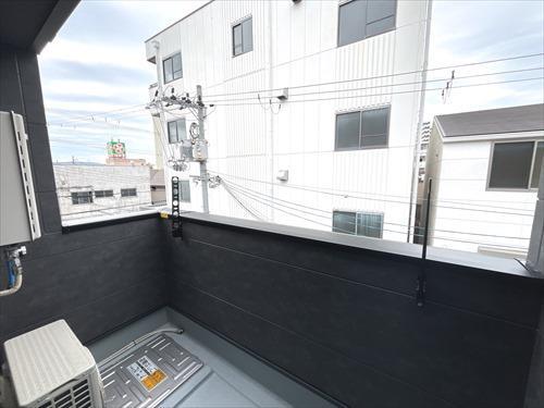 301号室（バルコニー）
