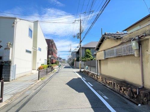 前面道路⑥