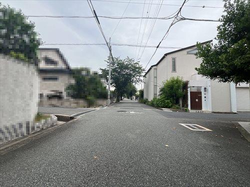 北西側道路