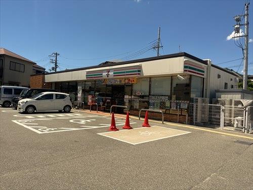 セブンイレブン箕面坊島1丁目店