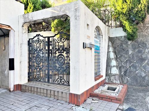 玄関（2025年10月撮影）