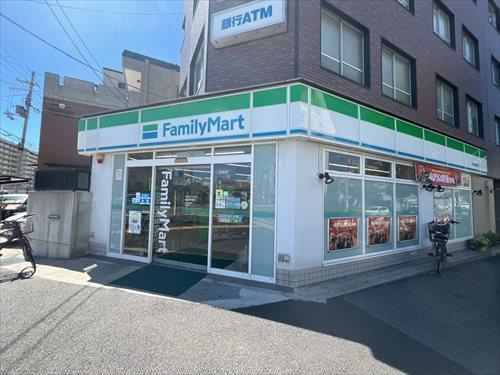 ファミリーマート陸前屋東灘店　340ｍ