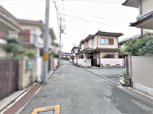 前面道路（2025年10月撮影）