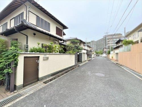 前面道路（2025年5月撮影）