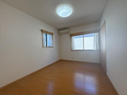 洋室約６帖北東側