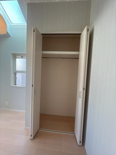 2階洋室4.6帖（北側）収納