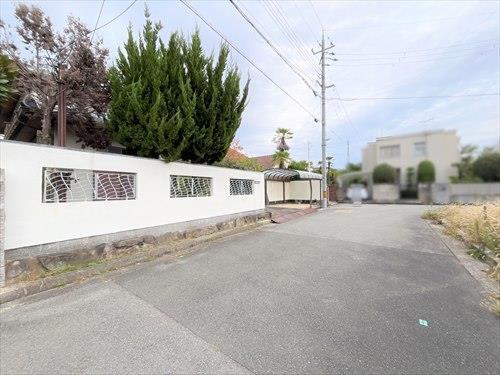 前面道路（2025年10月撮影）