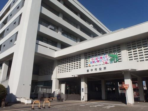 豊中市役所 686m 豊中市役所 686m