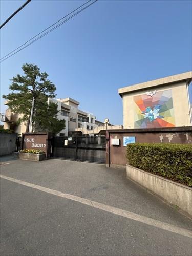 豊中市立第三中学校 640m 豊中市立第三中学校 640m