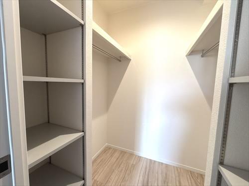 洋室約9.0帖　ウォークインクローゼット