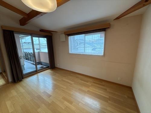 ２階北側洋室約7.9帖