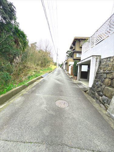前面道路　東側より