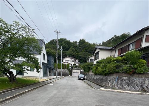 南側前面道路