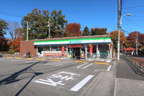 ファミリーマート美堀町四丁目店720m