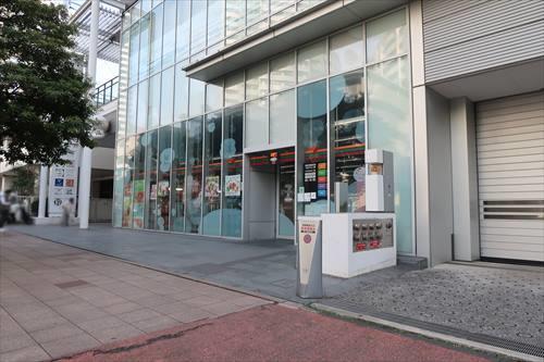 セブンイレブン横浜ポートサイドプレイス店