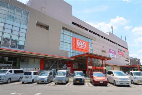 ザ・ビッグ昭島店180m